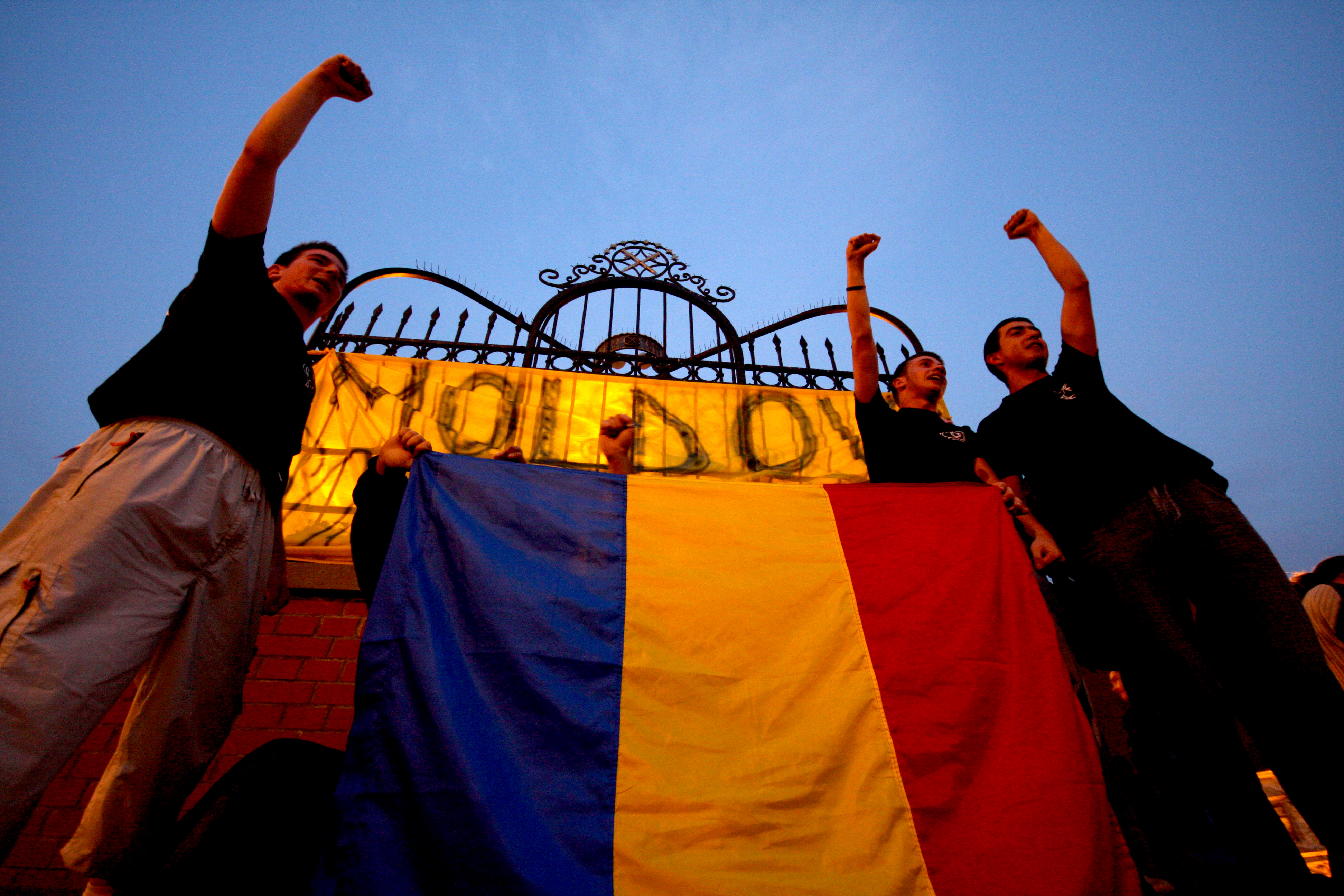Revolta in Moldova! Un moldovean a murit dupa ce a fost batut de politie - Imaginea 7