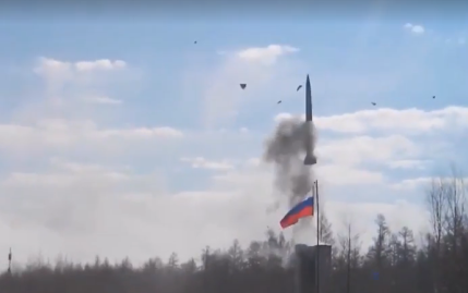 Imagini jenante pentru Rusia. Soldatii au incercat sa lanseze o racheta, dar s-a intors pe pamant si a explodat langa ei