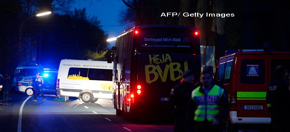 Explozii langa autocarul Borussiei Dortmund. Politia germana anunta ca a gasit o scrisoare prin care atacul ar fi revendicat