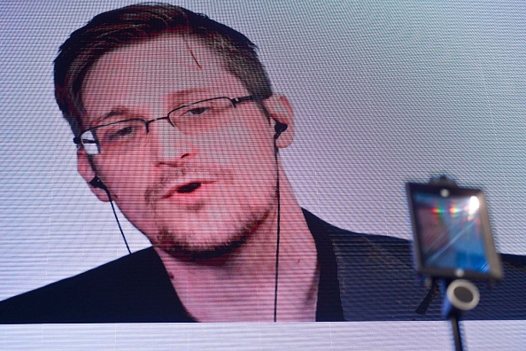 Reacția lui Edward Snowden la arestarea lui Julian Assange
