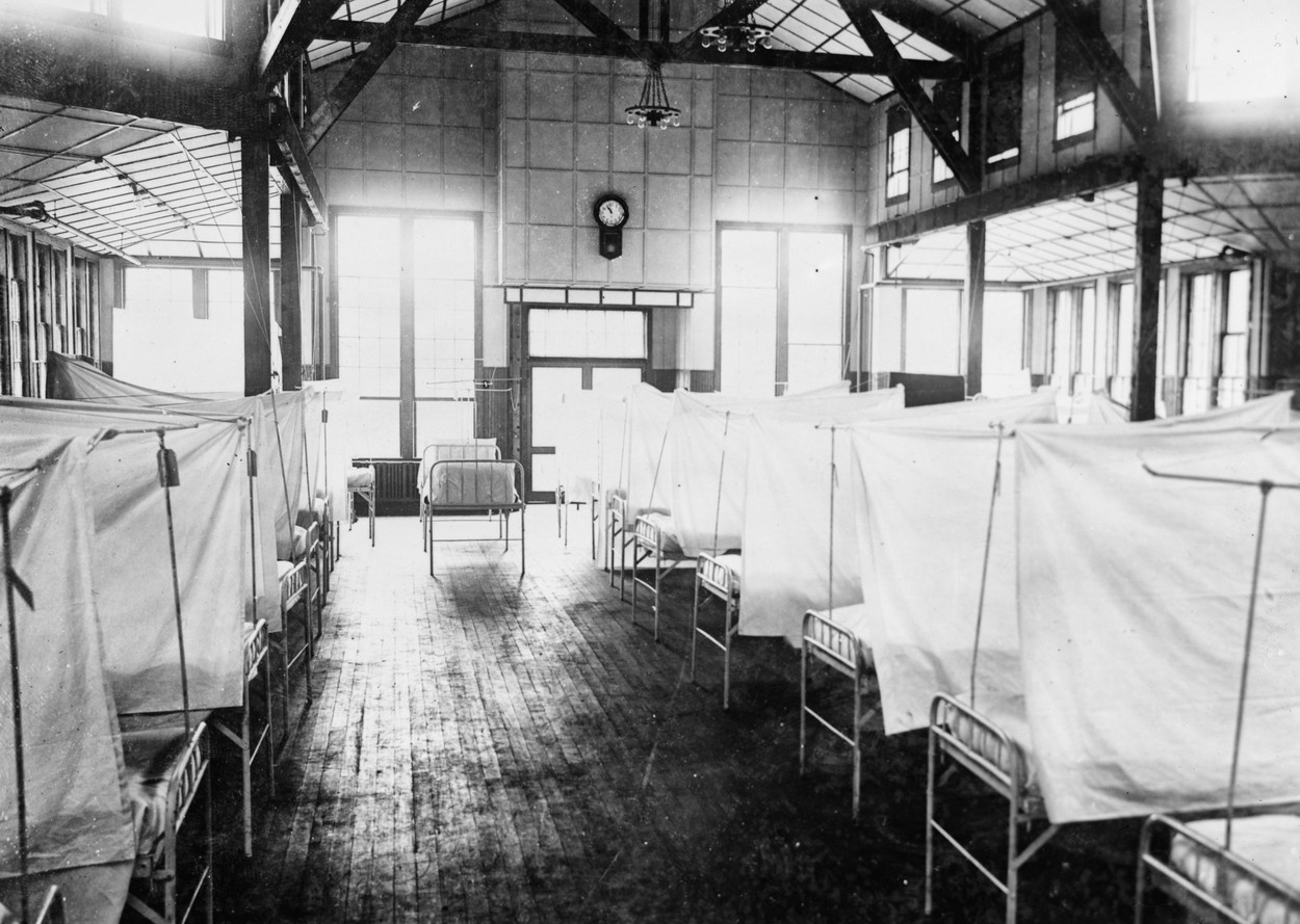 Imagini istorice. Cum arăta lumea în timpul pandemiei de gripă spaniolă din 1918 - Imaginea 10