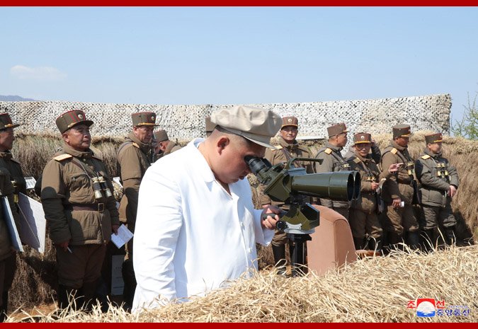 Kim Jong Un a supervizat un exerciţiu militar. Anunțul agenției de presă nord-coreene - Imaginea 3