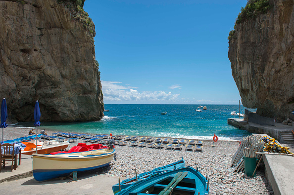 Italia îşi redeschide graniţele pentru a salva sezonul turistic - Imaginea 1