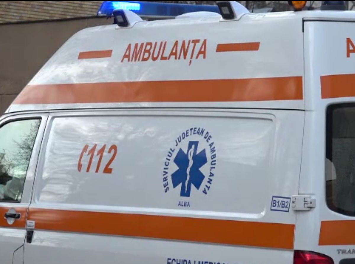 O pacientă de 25 de ani de la Spitalul din Târnăveni s-a sinucis aruncându-se de la etaj