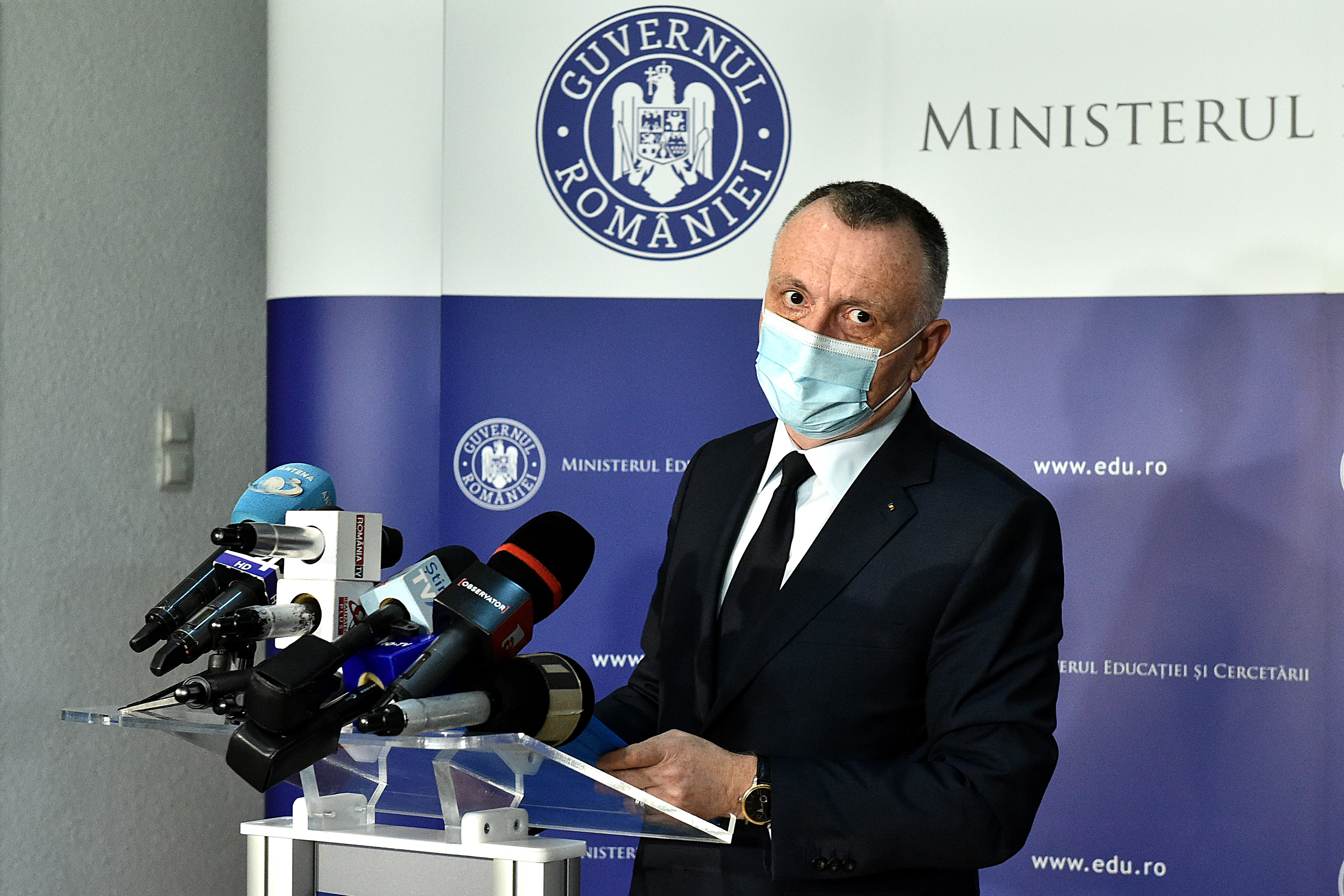 Cîmpeanu: Guvernul a aprobat preluarea tuturor creşelor în sistemul de educaţie naţional