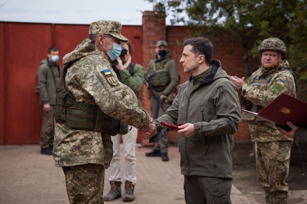 Înalt oficial rus, despre conflictul din Donbas: „Ar putea fi începutul sfârşitului pentru Ucraina”
