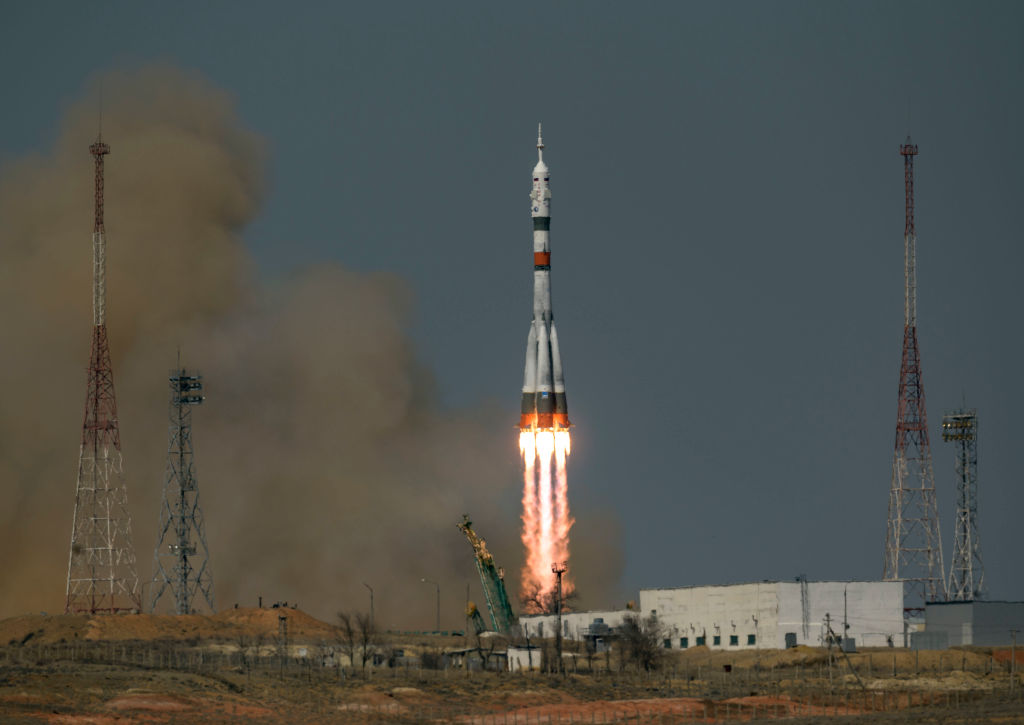 O capsulă spaţială Soyuz, lansată cu succes într-o misiune aniversară spre ISS