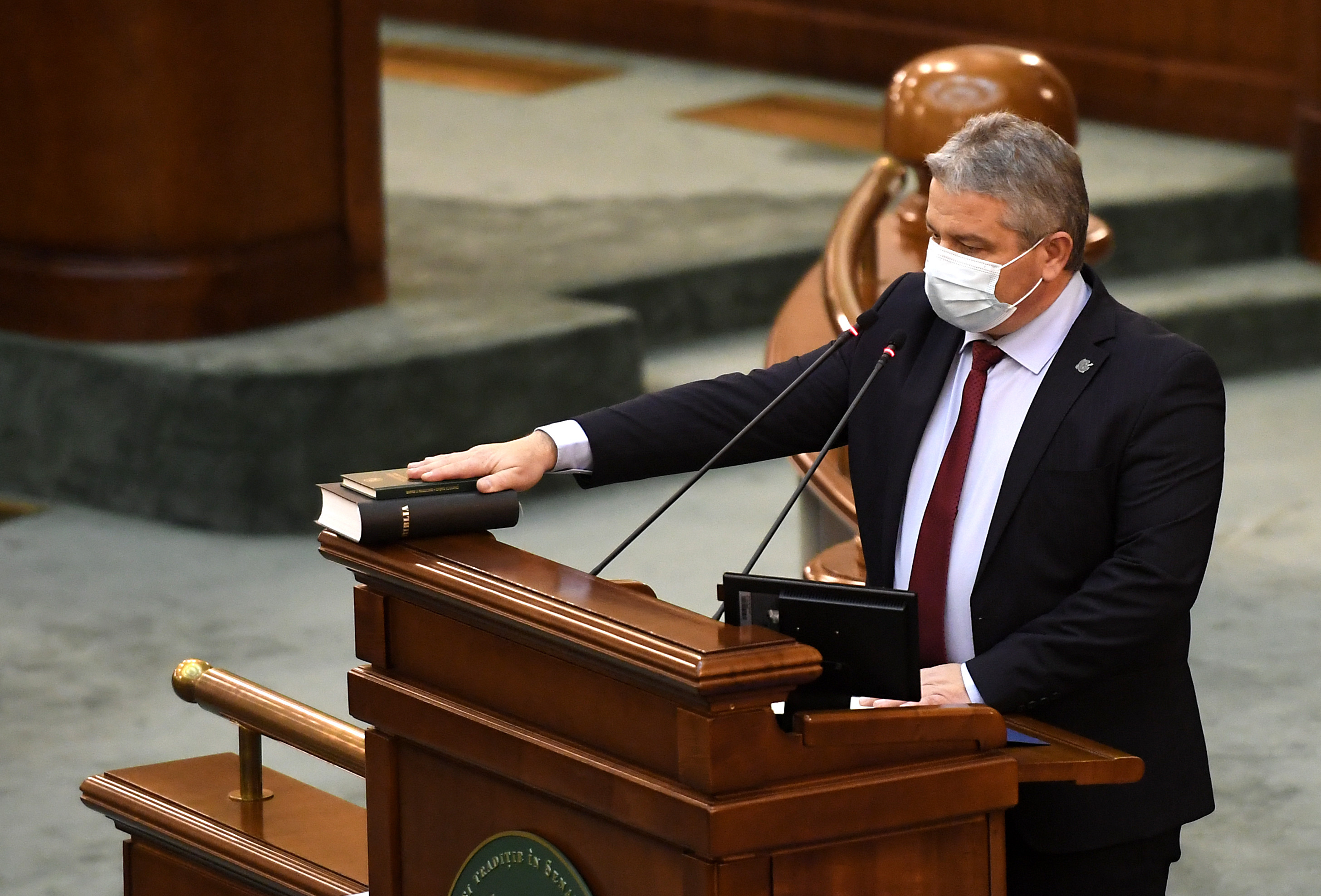 Avizarea urmării penale pentru senatorul Florian Bodog, discutată luni în Comisia Juridică