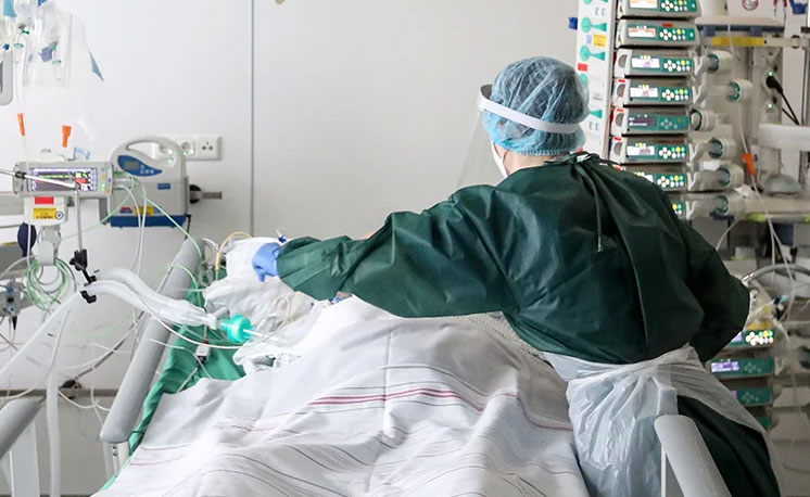Situație dramatică în spitalele din Iași. „Lupta cu virusul a fost pierdută. Am ajuns aici din cauza dezinformării”