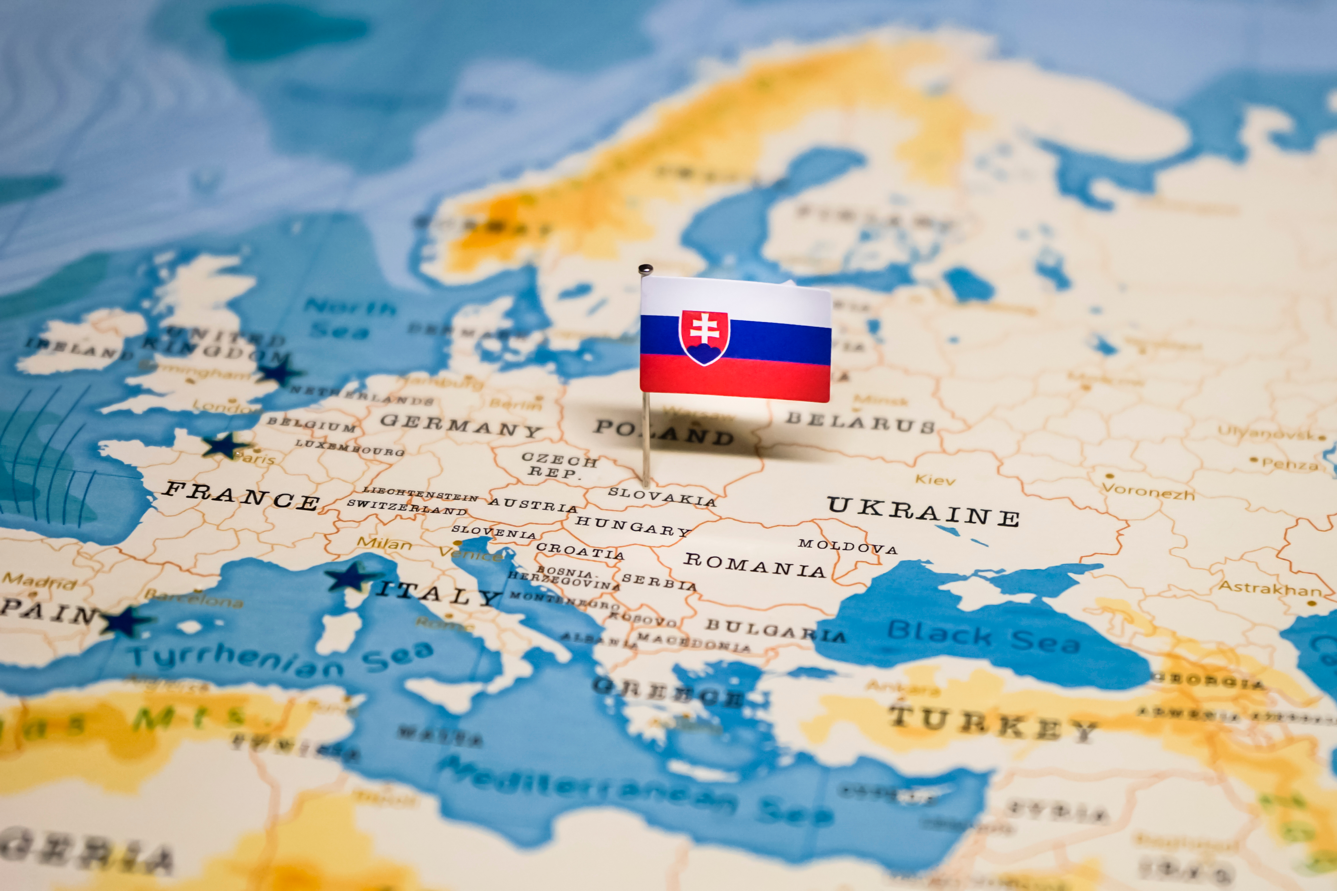 Slovacia va expulza trei diplomaţi ruşi, în semn de solidaritate cu Republica Cehă