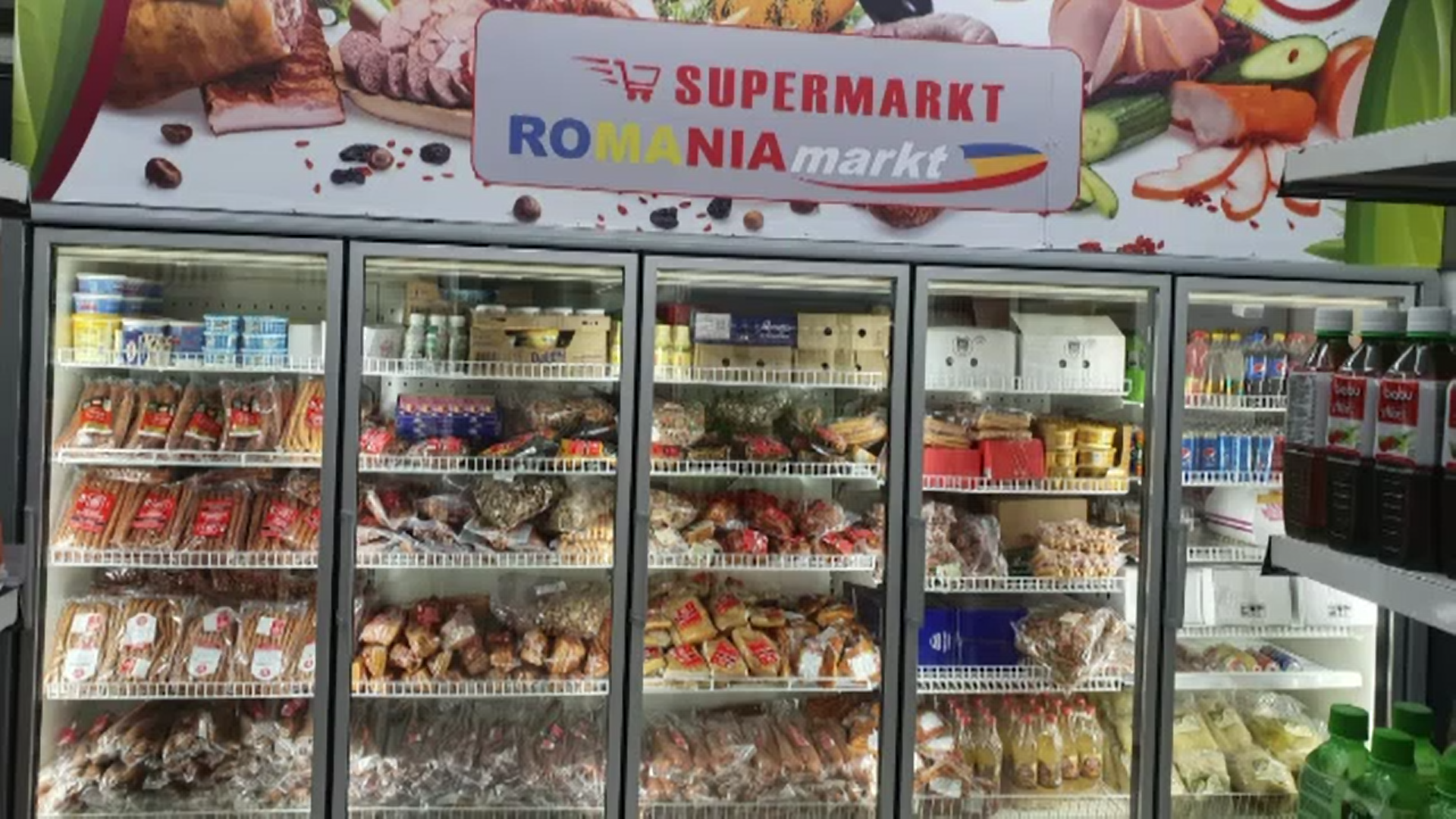 Românii plecați în străinătate vor găsi și anul acesta produse tradiționale de Paști în magazine