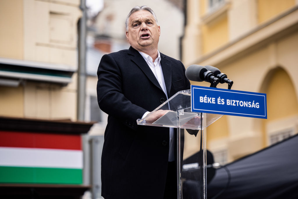 Kievul acuză Ungaria că 