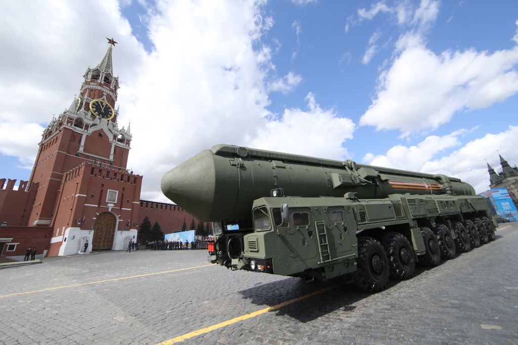 Rusia a lansat racheta nucleară „Satan 2”. Putin: Ar trebui să le dea de gândit celor care încearcă să ne amenințe
