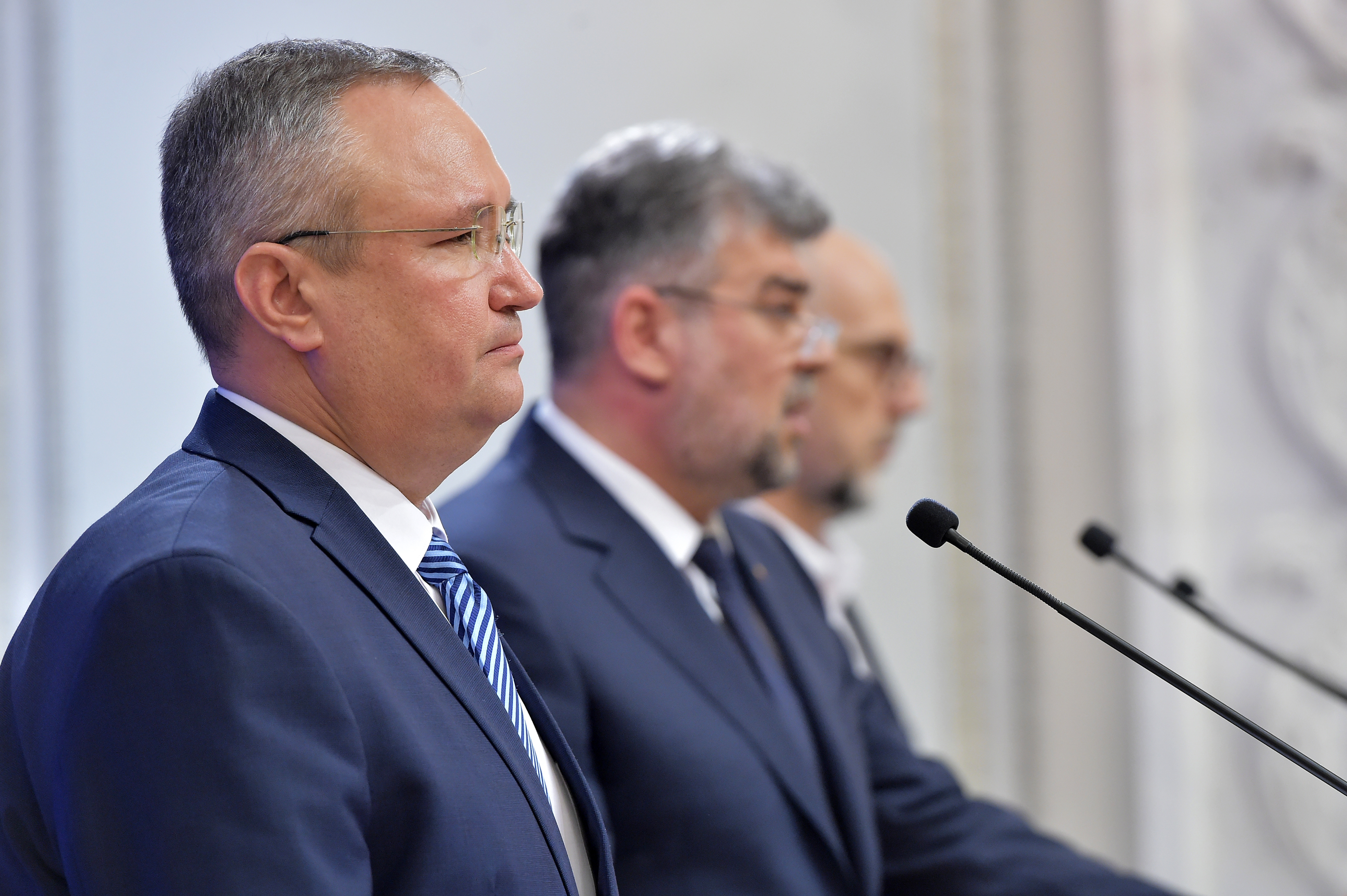 Sondaj: Ciolacu și Ciucă, pe primul loc în topul încrederii, Drulă este liderul opoziției. PSD 36%, PNL 19%, AUR 14%