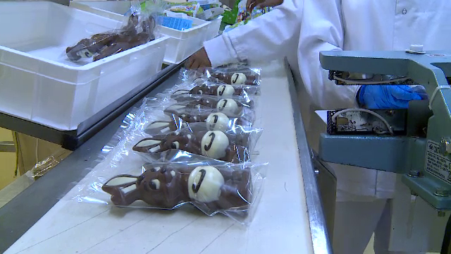 Românii cumpără de Paște de zece ori mai multă ciocolată decât într-o zi obișnuită