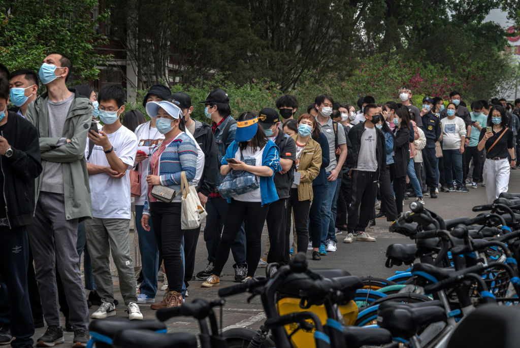 China vrea să testeze Covid 20 de milioane de oameni din Beijing. Lumea se teme de lockdown