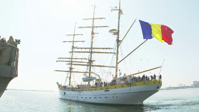 Bricul Mircea, vedetă la festivalurile maritime internaționale. A fost cea mai mare navă dintre participante