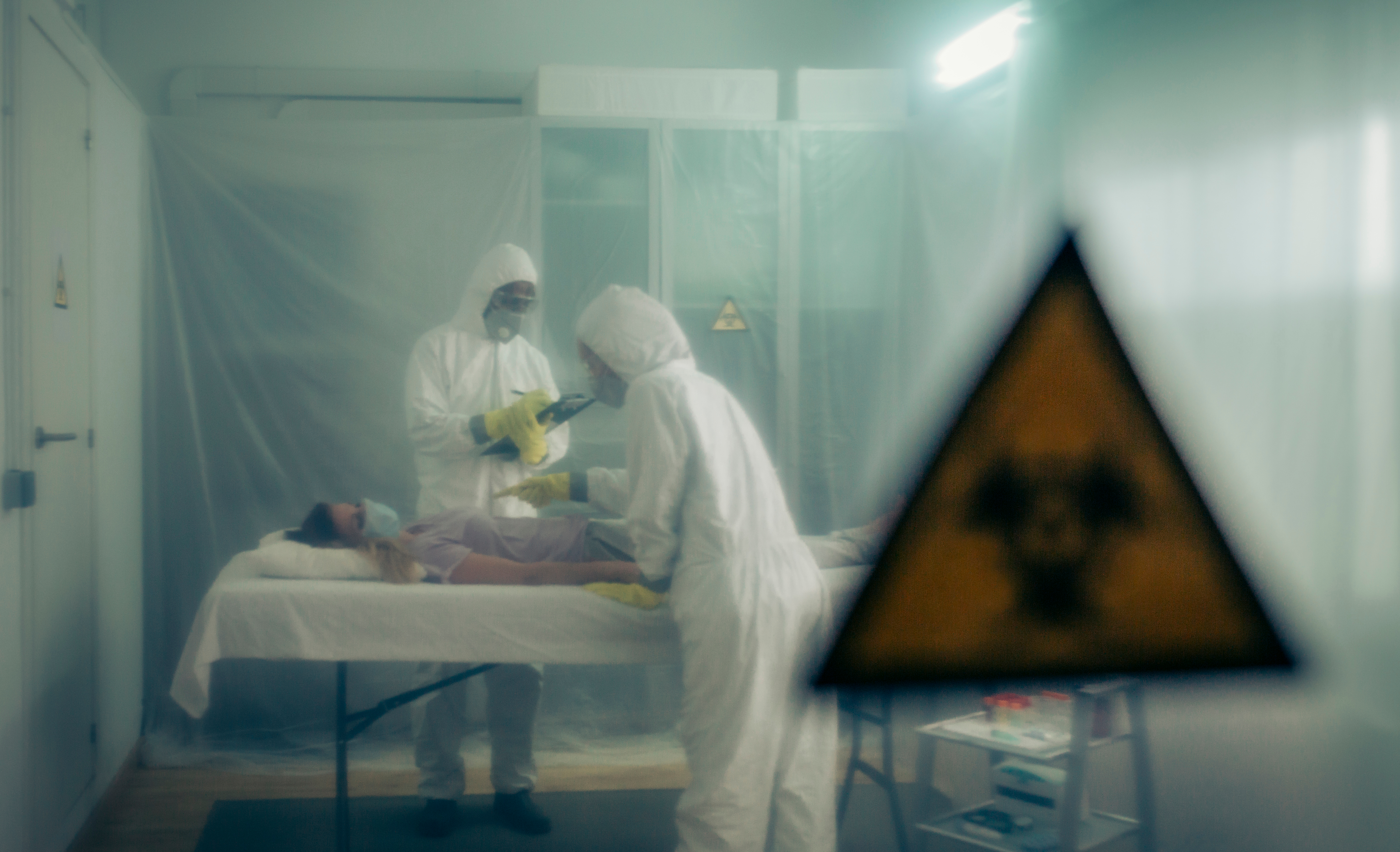 Oficiali ucraineni: Există riscul apariției holerei. Oamenii vor muri. Este nevoie de evacuare imediată