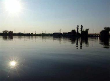Lacul Tancabesti, capitala europeana a pescuitului la crap:26 de echipe se lupta pentru marele titlu