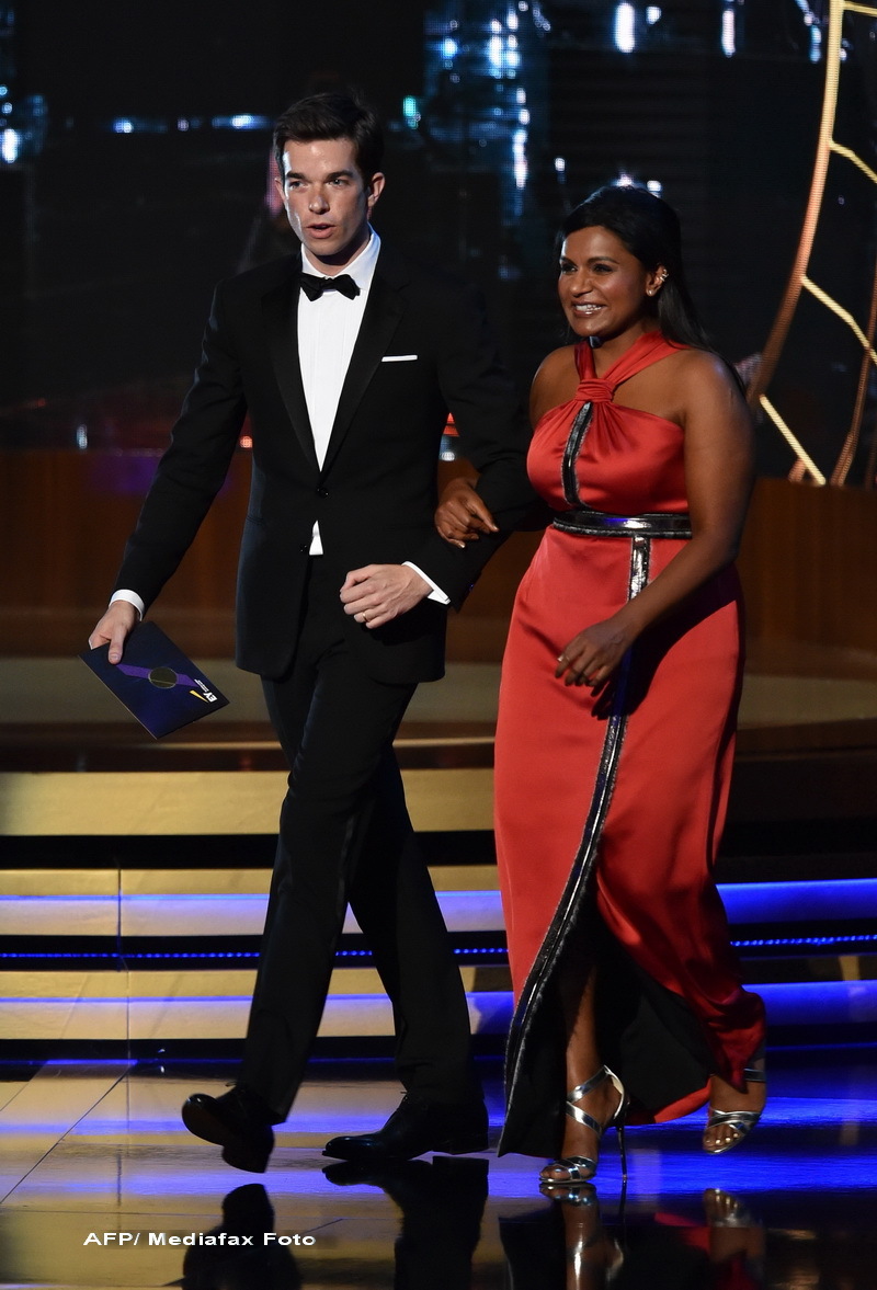Moda la gala Emmy 2014: Vedetele au ales rosu si alb pentru defilarea pe covorul rosu - Imaginea 19