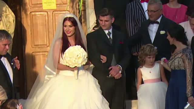 Nunta superba in Oradea, unde fiica milionarului Ioan Micula s-a casatorit. Ce invitati de marca au fost prezenti
