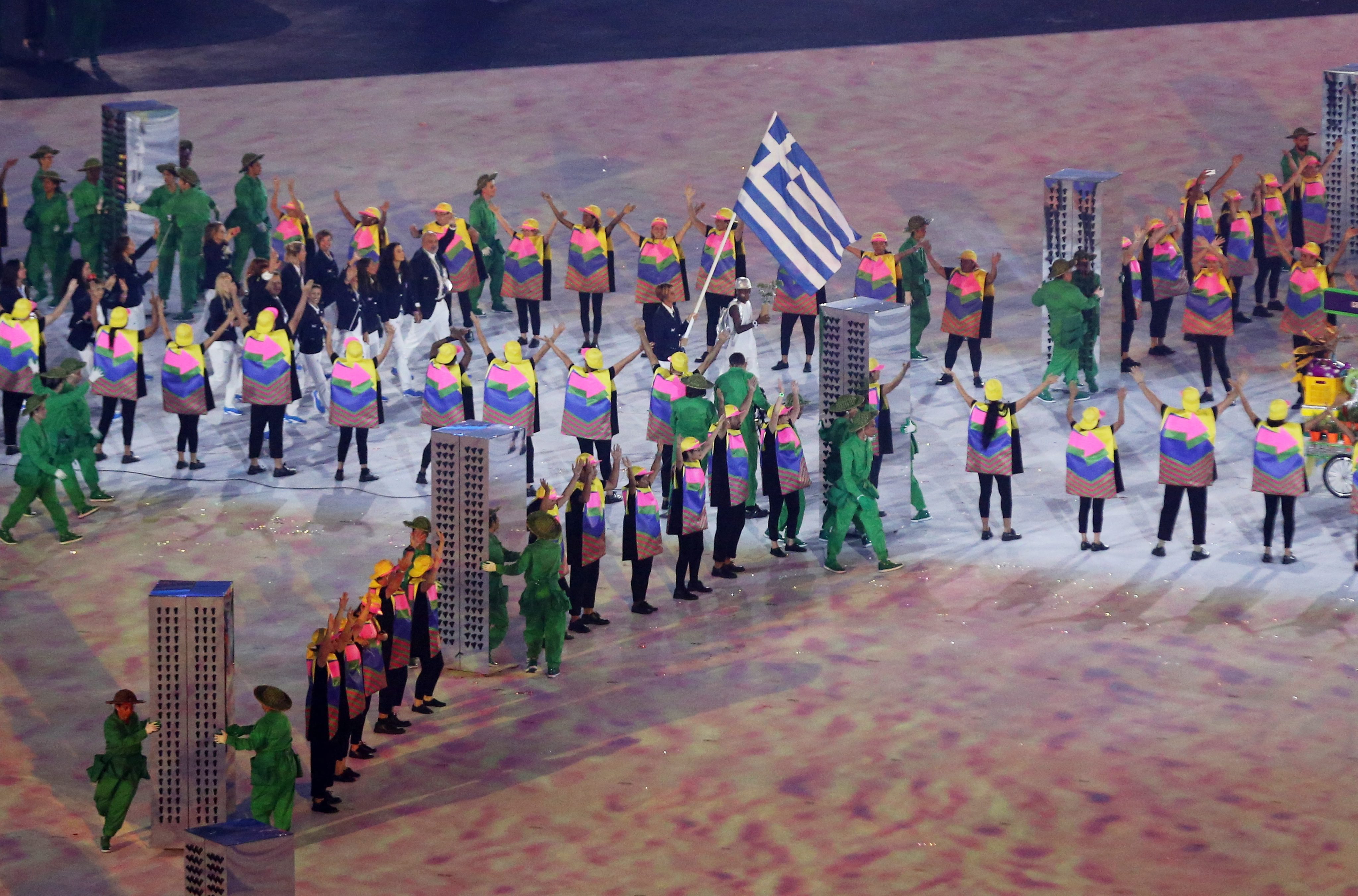 Brazilia a dat startul Jocurilor Olimpice de la Rio cu un puternic mesaj eco. Ponor a dus steagul Romaniei pe Maracana - Imaginea 5