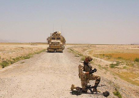 Un militar român a fost rănit în Afganistan, într-un schimb de focuri cu insurgenţii