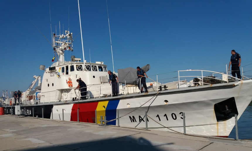 270 de migranți aflați în pericol de înec în Marea Egee, salvați de polițiștii de frontieră români