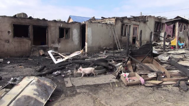 Reacția a 3 copii orfani, atunci când și-au văzut casa în flăcări. ”A fost șoc”