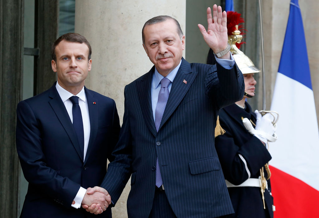 Franța își suplimentează prezența militară în Mediterana de Est, pe fondul tensiunilor dintre turci și greci