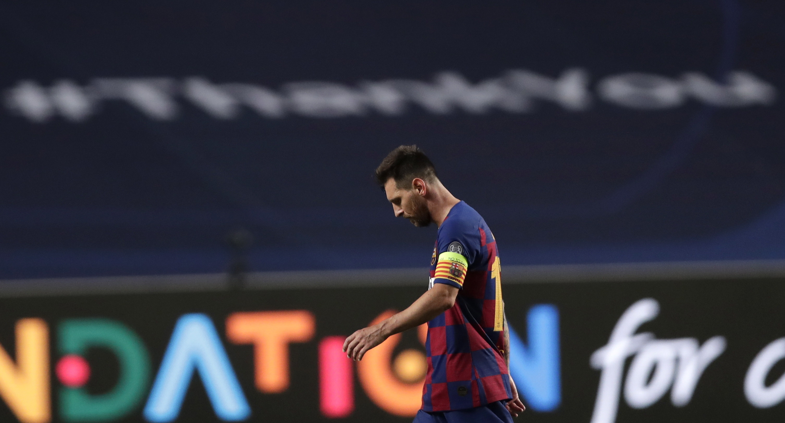 Imaginea care face înconjurul lumii. Cum a fost surprins Messi în vestiar, după dezastrul cu Bayern - Imaginea 3