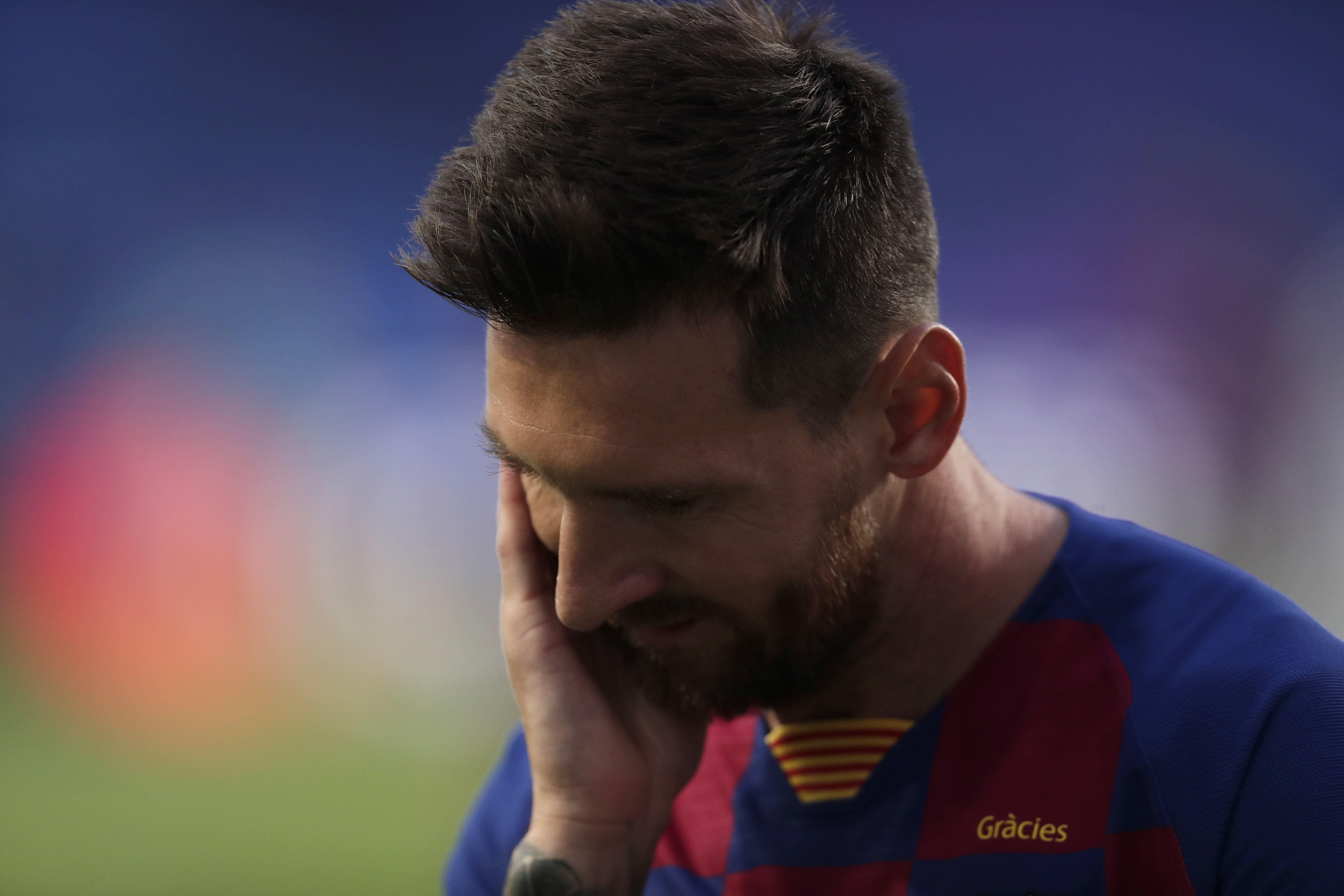 Imaginea care face înconjurul lumii. Cum a fost surprins Messi în vestiar, după dezastrul cu Bayern - Imaginea 1