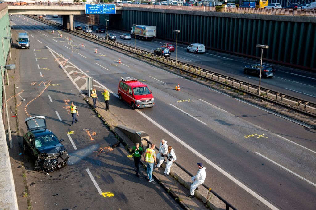 Atac terorist pe o autostradă din Berlin: 6 răniți, dintre care 3 în stare gravă. Cine este autorul - Imaginea 4