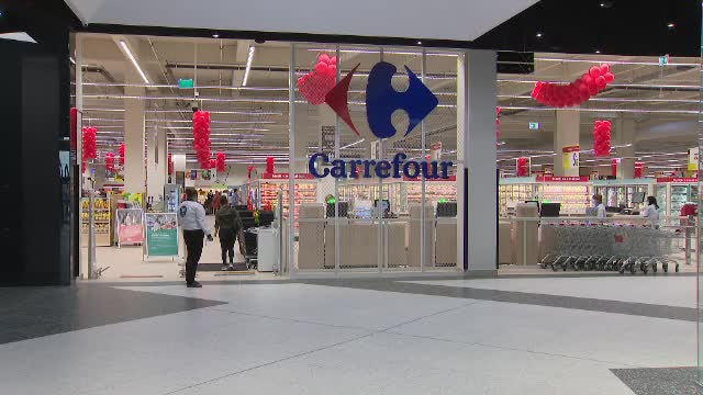 (P) Carrefour a deschis primul hipermarket din Târgoviște, în centrul comercial Dâmbovița Mall