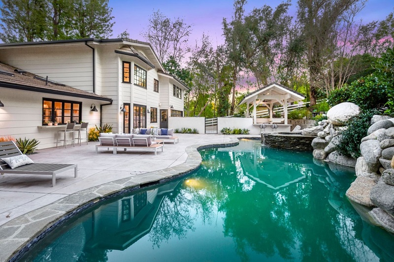 Cum arată vila de 5 milioane de dolari cumpărată de Miley Cyrus la Los Angeles - Imaginea 11