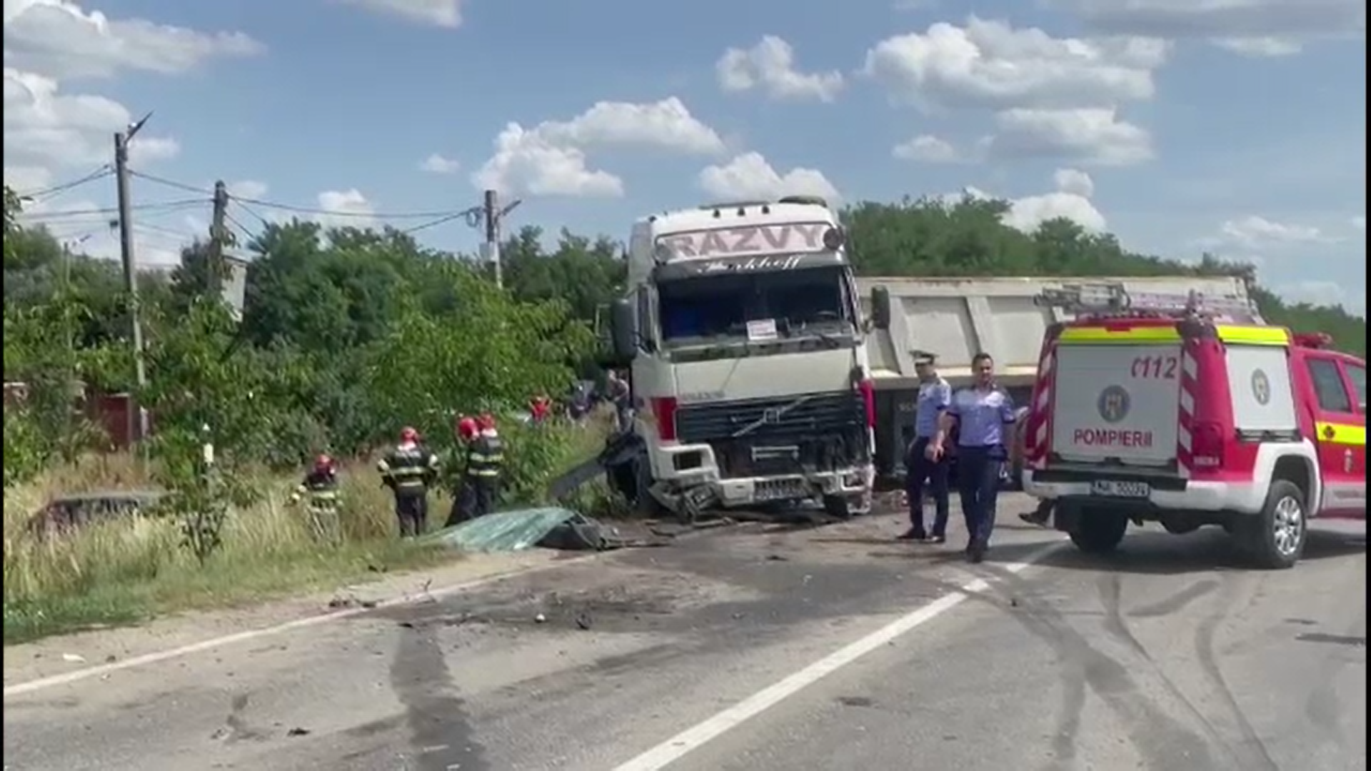 Trei morţi şi patru răniţi în urma unui accident rutier grav, în localitatea Albina din județul Timiș - Imaginea 1