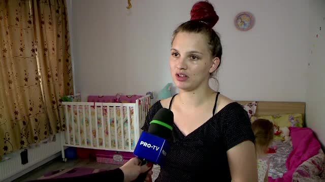 Mamele defavorizate din România ar putea primi un ajutor de la stat de 2.000 de lei după ce nasc