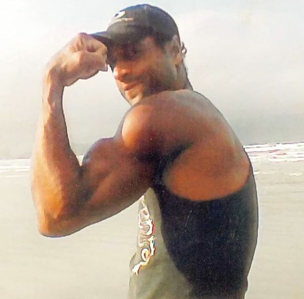 „Hulk al Braziliei” a murit la 55 de ani, după ce și-a injectat ulei în mușchi. GALERIE FOTO - Imaginea 2