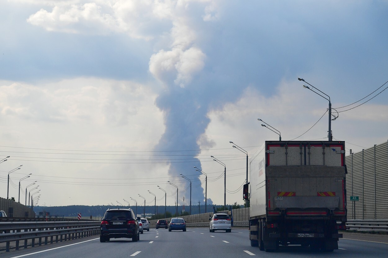 Incendiu devastator lângă Moscova. O persoană a murit, 13 au fost rănite - Imaginea 2