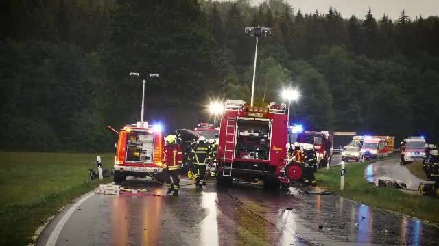 Un român a murit și altul este grav rănit după ce un BMW inscripționat ca fiind autonom le-a izbit mașina, în Germania - Imaginea 3