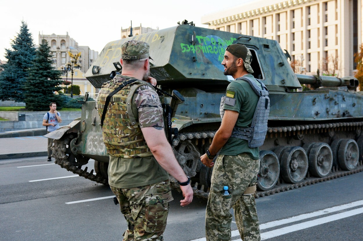 Ziua Independenței Ucrainei, marcată la Kiev printr-o expoziție cu echipament militar rusesc distrus | GALERIE FOTO - Imaginea 13