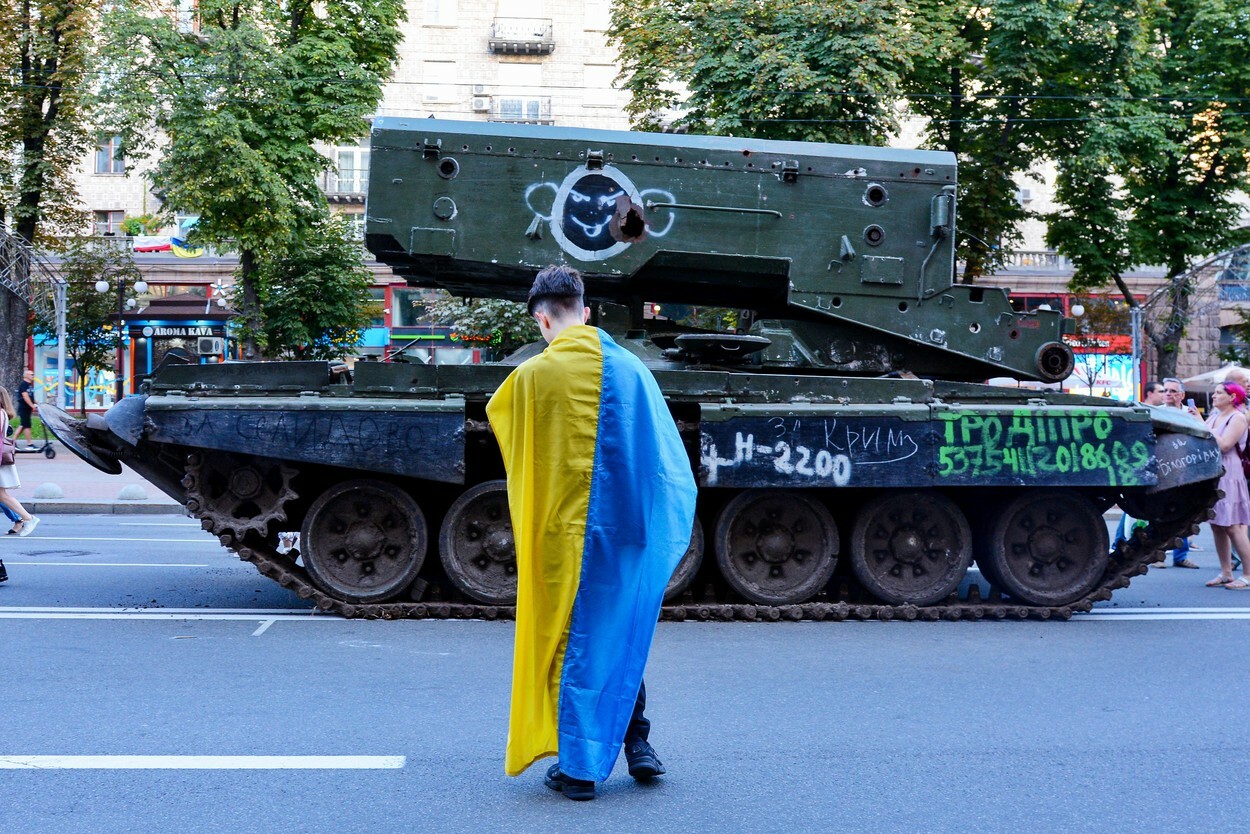 Ziua Independenței Ucrainei, marcată la Kiev printr-o expoziție cu echipament militar rusesc distrus | GALERIE FOTO - Imaginea 8