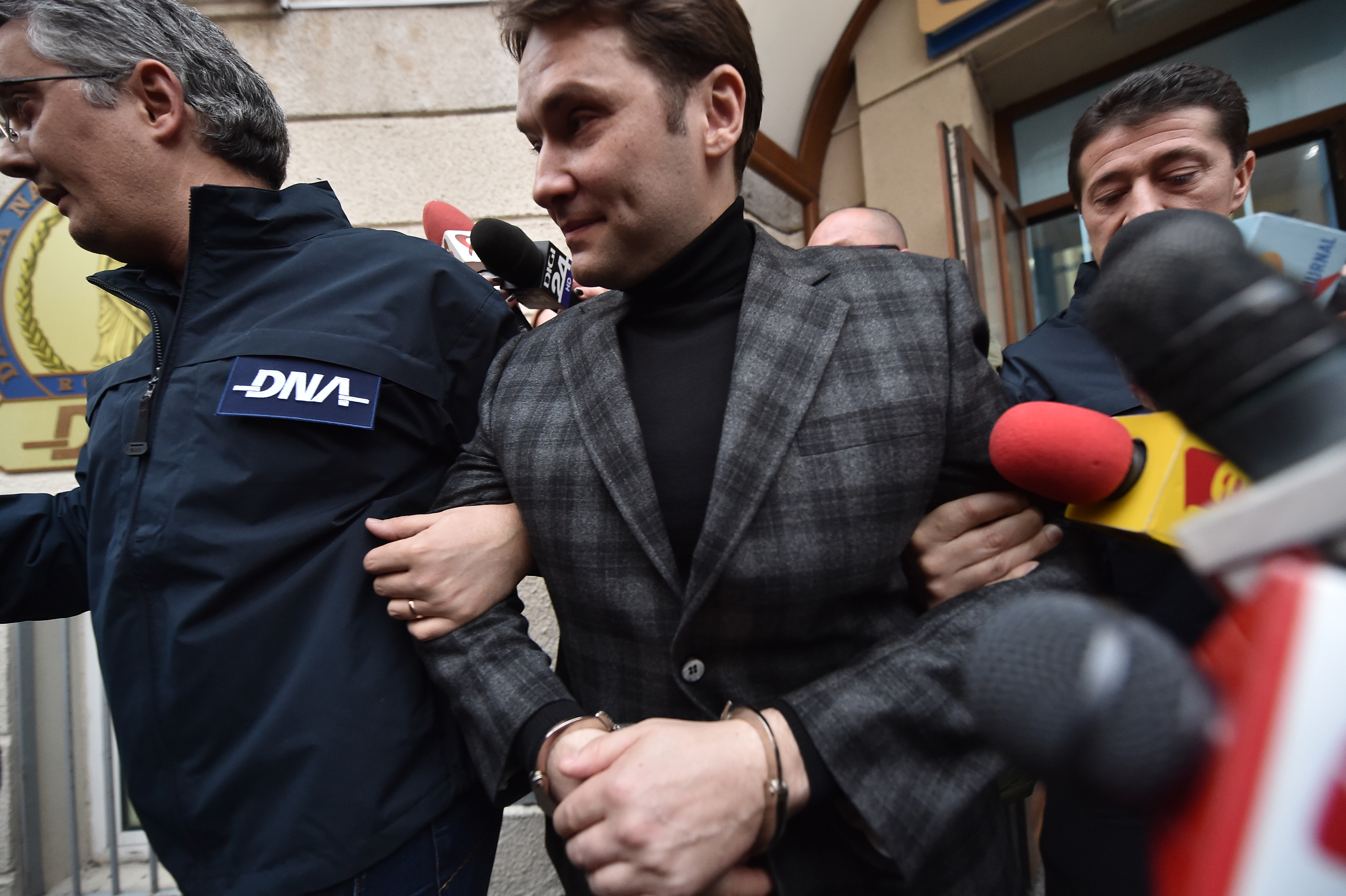 Senatorul Dan Sova a fost arestat preventiv in dosarul CET Govora. Instanta a admis recursul procurorilor DNA
