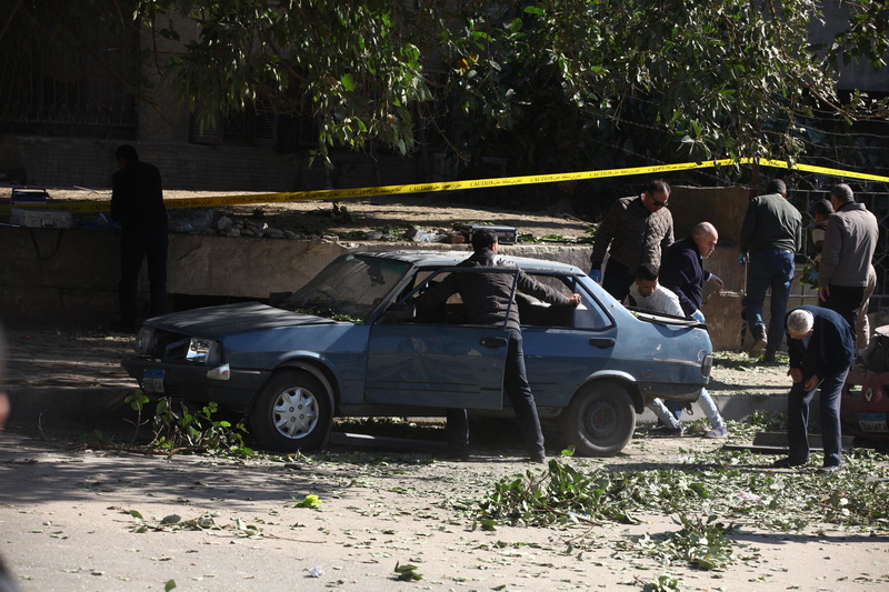 Atentat cu bomba in Cairo: sase politisti au fost ucisi si patru civili au fost raniti