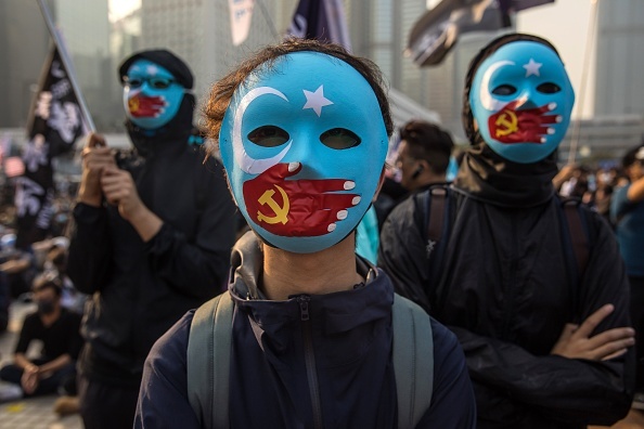 Violențe în Hong Kong, după o manifestaţie în sprijinul uigurilor din China - Imaginea 2