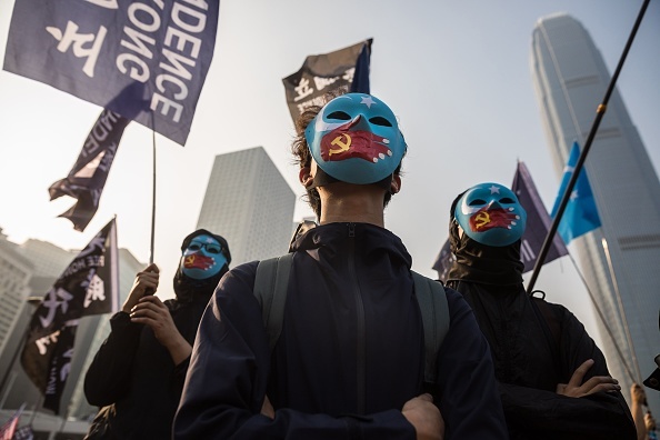 Violențe în Hong Kong, după o manifestaţie în sprijinul uigurilor din China - Imaginea 1