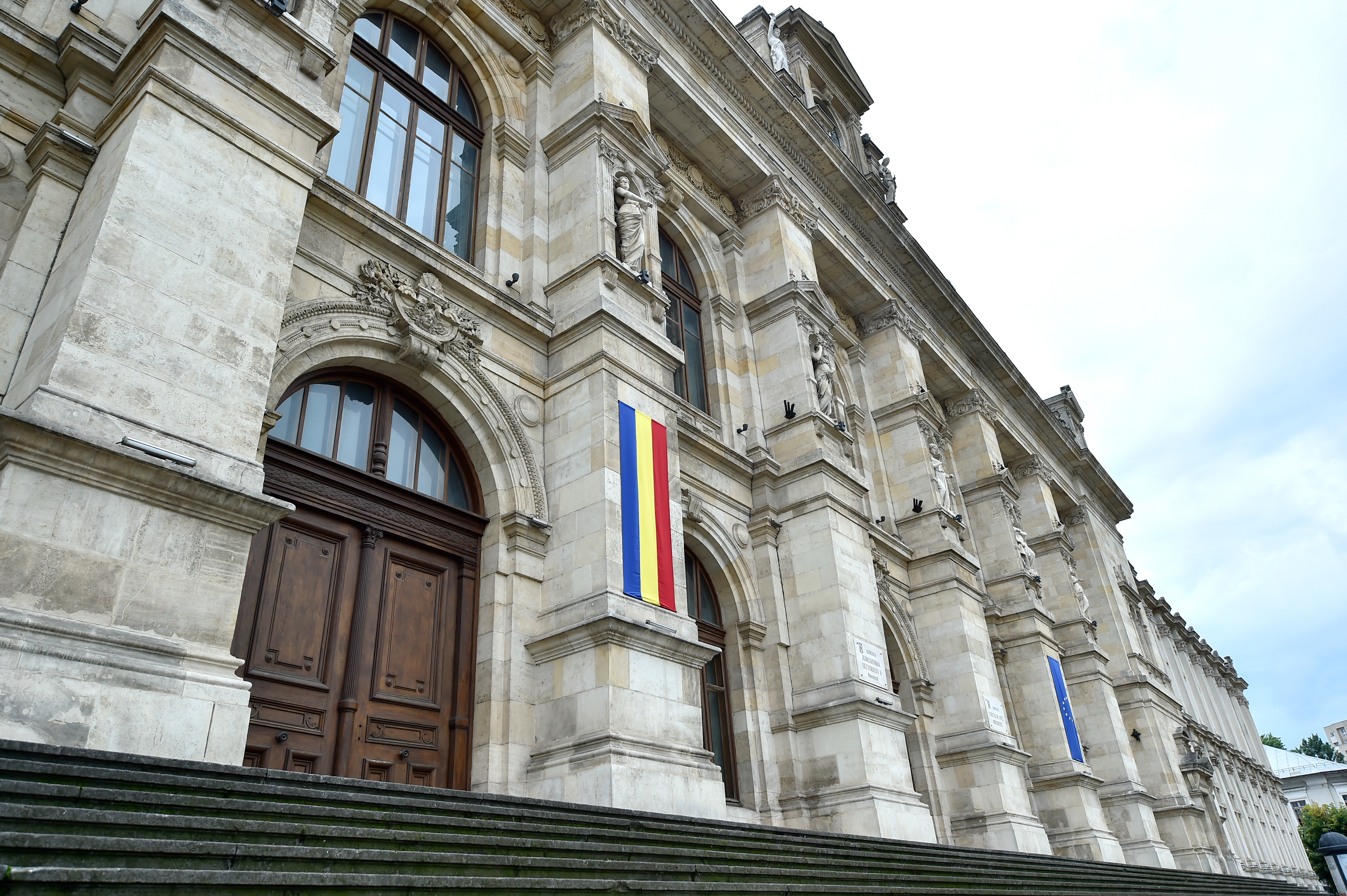 Amenințarea cu bombă din sediul Curții de Apel București a fost falsă