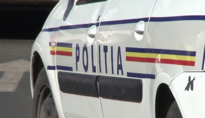Trei persoane rănite, în urma unui accident pe DN7 Pitești-Râmnicu Vâlcea. Traficul e oprit