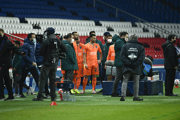 Meciul PSG - Istanbul Başakşehir, suspendat după cuvintele rasiste ale arbitrului de rezervă Sebastian Colţescu - Imaginea 11