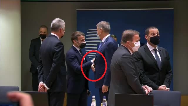 VIDEO. Președintele Macron, confirmat cu Covid-19, a stat aproape de Iohannis la Bruxelles